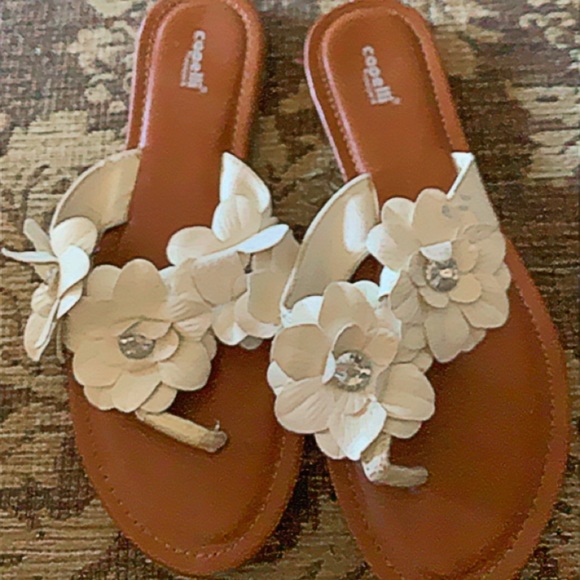 Capelli of New York Shoes - Flower Flip Flops